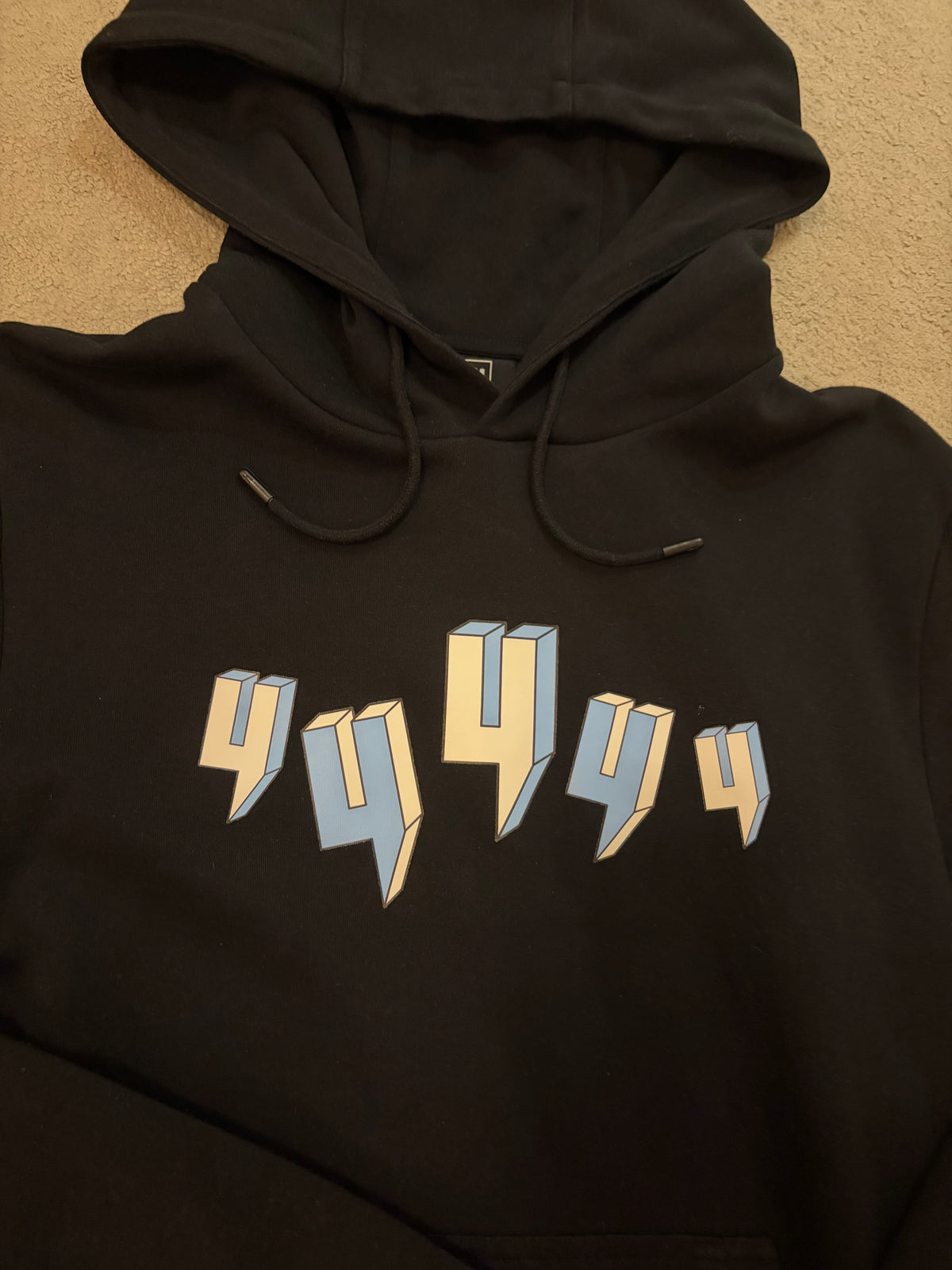 Yelir world hoodie 4Y