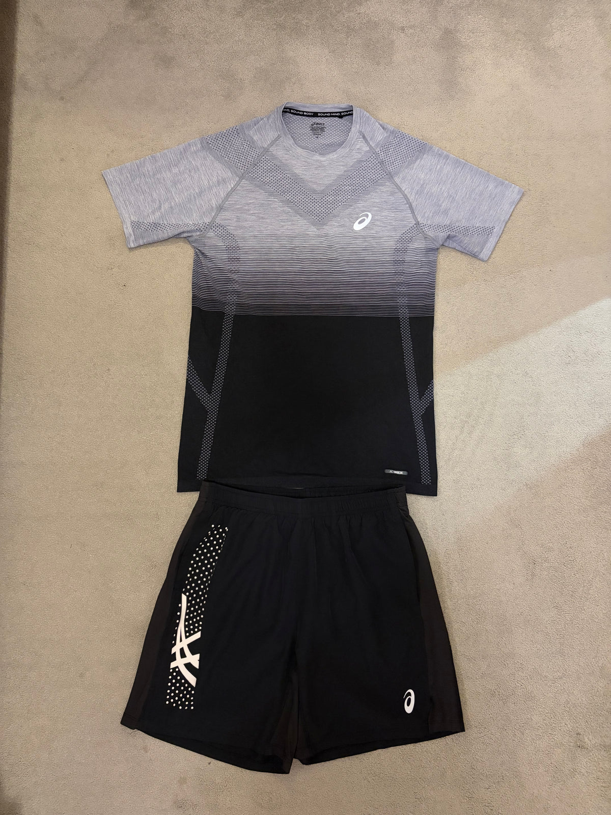 Asics seamless 2 piece